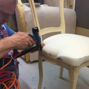 Перетяжка мягкой мебели Ремонт мягкой мебели